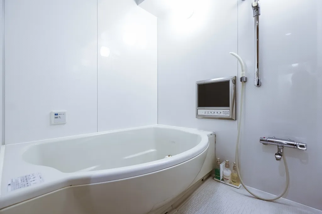 201号室のバスルーム